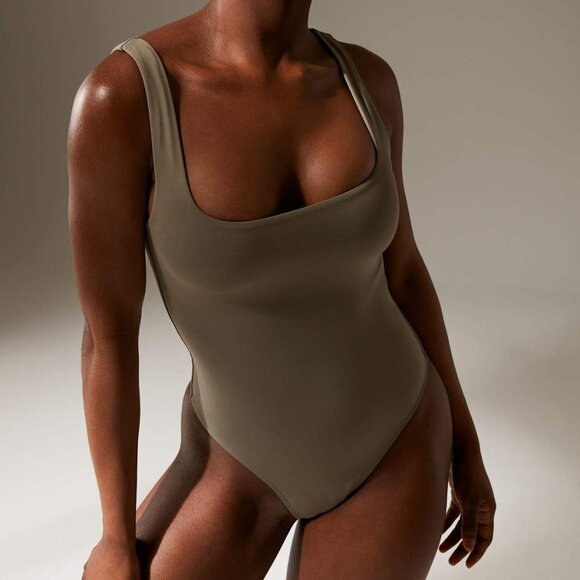 Aritzia Babaton Contour Squareneck Tank Bodysuit - Picture 1 of 7